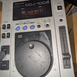 Pioneer CDJ-100S Digital Performance Player