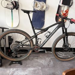2017 Specialized Epic Expert Size Large 