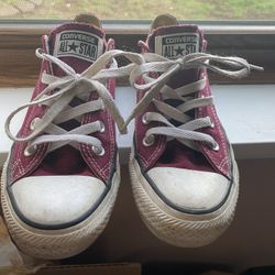 Women’s Maroon Converse 4