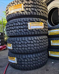 285-70-17 set de llantas nuevas 😃😃😃😃