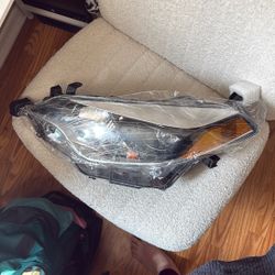 Toyota Corolla Left Headlight