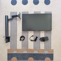 LG 27BN88U 4k IPS Monitor with desk Mount Arm