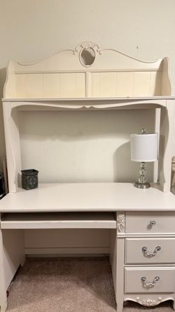 Vintage Style Desk with Keyboard Tray