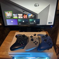 Xbox One S With 3 Controllers 