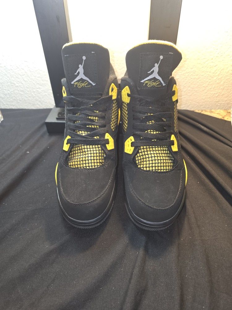 Jordan Retro 4 Yellow  Thunder