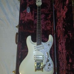 2000s Mosrite Ventures *RARE* electric Guitar 