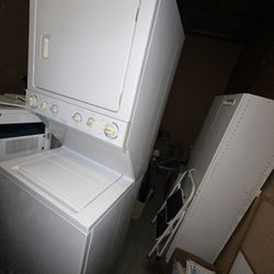 Frigidaire Electrolux Stacked Washer Dryer