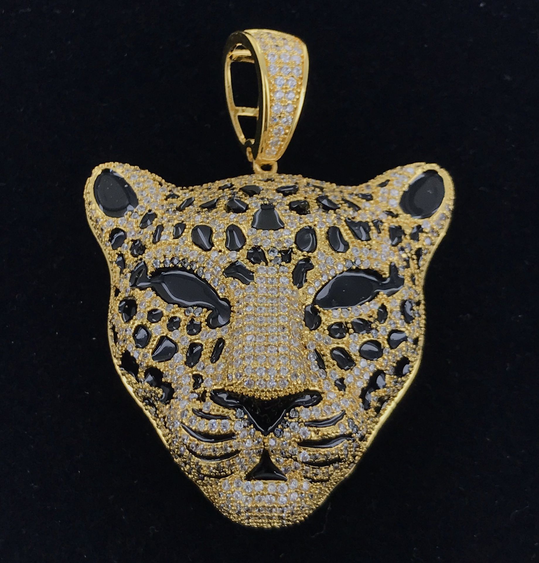 Icedout Detailed Panther Face Custom Charm Free Chain