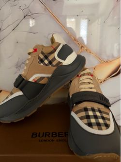Burberry shoes