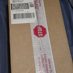 Pokémon Celebrations 25th Anniversary Pokemon Center Exclusive Elite Trainer Box Case Sealed 