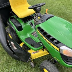 John Deere Riding Mower 48” Deck With Bagger 