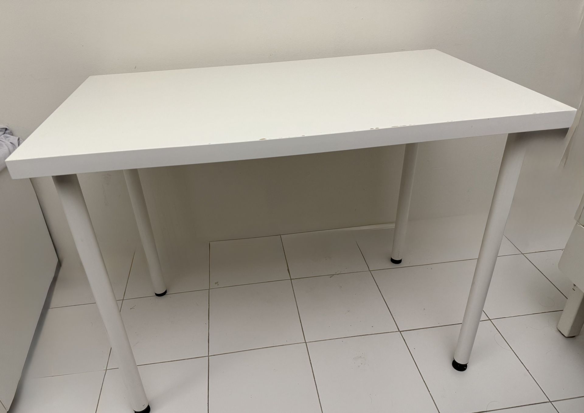 White Blanco Table 39.5 inch x 23.5 inch