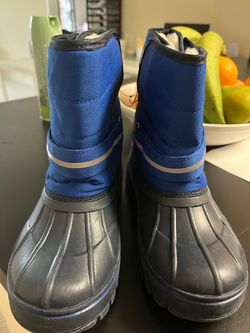 Boys snow boots