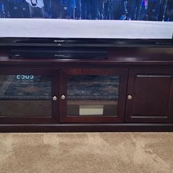 TV Stand / Entertainment Center