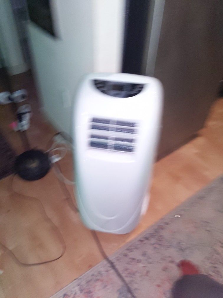 CCH YPL3-10C-CCH 10000 Btu Portable Air Conditioner