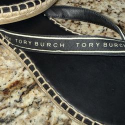 Sandals Tory buch new size 9 $170