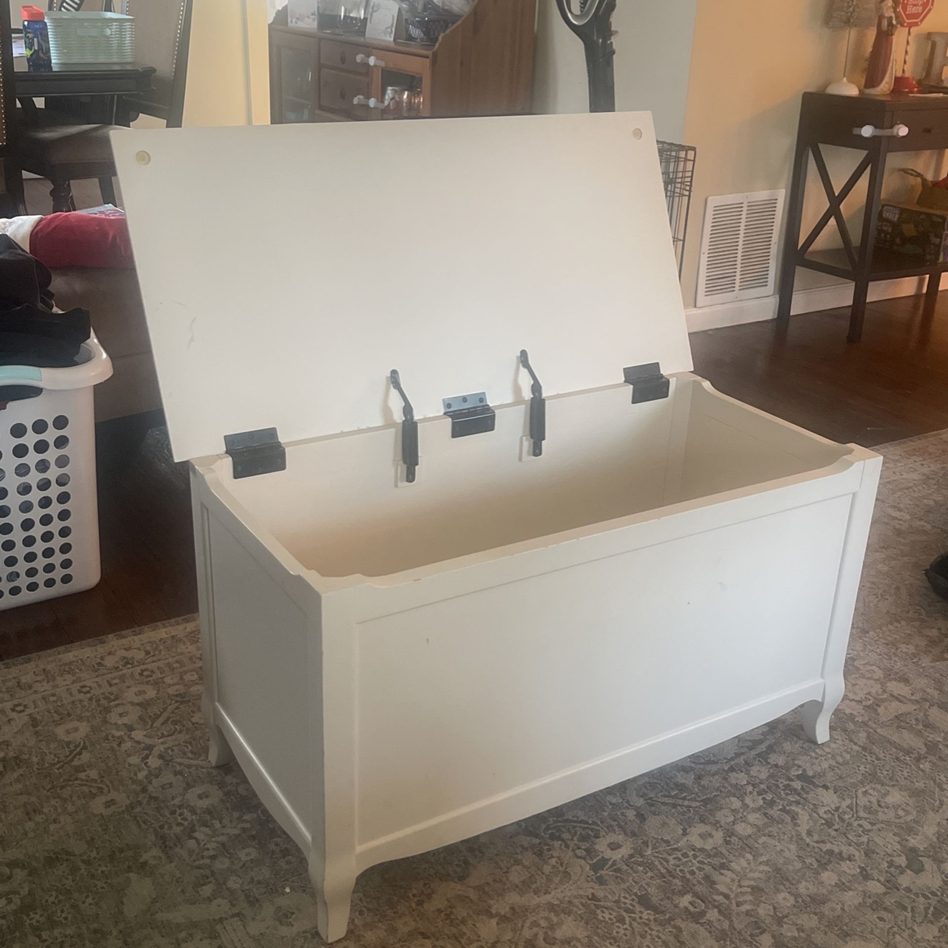 Pottery barn cheap toy chest