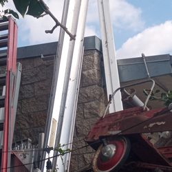 Aluminum Poles Aluminum Beams