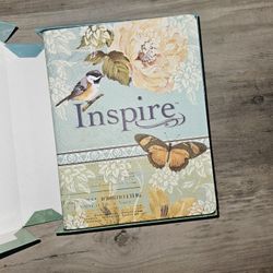 Inspire Creative Art Journaling NLT Bible