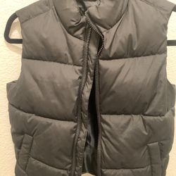 Old Navy Youth Girls Boys Kids Puffer Vest Jacket in size M