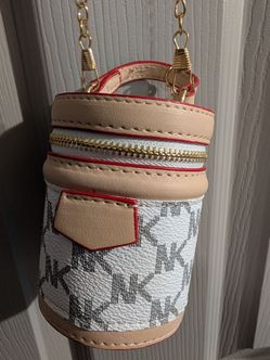 SMALL ROUND ZIP CROSSBODY OR PURSE CANDY