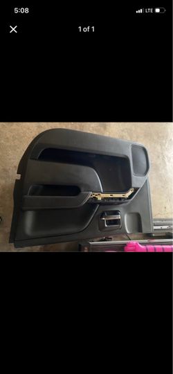 Door panel 18 Silverado