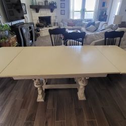 Vintage Table - Expandible To Up To 10 People