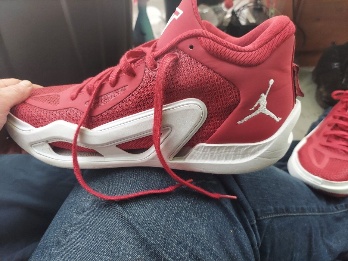 Nike Jordan Tatum 1s