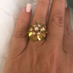 Gorgeous Diamond Gold And Emerald Ring 