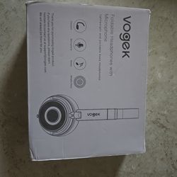 Vogek Foldable Professional DJ Style Studio Headphones with Mic RED