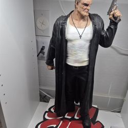 Sin City Marv 1/4 Scale Statue
