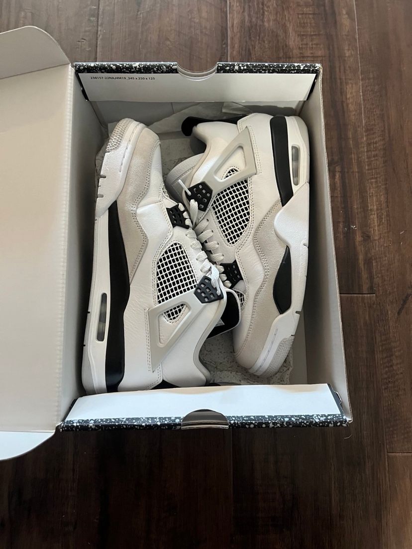 Jordan 4 Military Black