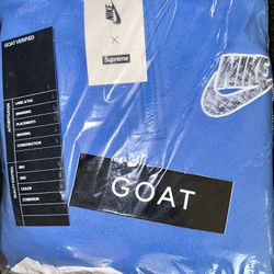 Supreme - Nike  Half Zip Hooded  Sweatshirt Blue