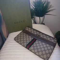 Gucci Ophidia GG Supreme Clutch Bag Pouch Handbag Canvas Leather Authentic