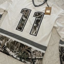 Long Sleeve Broken Threads Athletic Jersey (M)