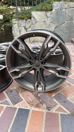 Genuine BMW 20" Style 668M Cerium Grey wheels