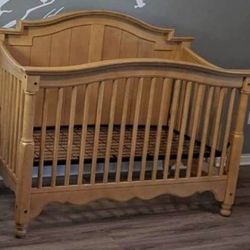 Baby Crib 4 In 1 Convertible 