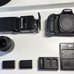 Canon 80 D (Body + Kit Lens + 2 Chargers + Flash + 2 Batteries)