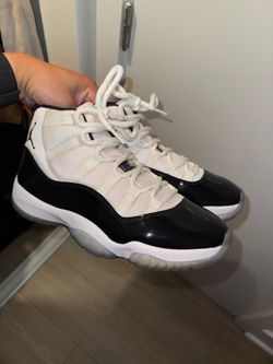 Air Jordan 11 Concord Size 8.5