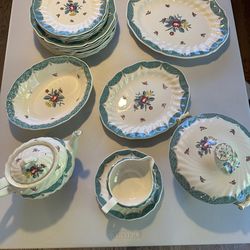 Antique China: Royal Dalton Lowestoft Bouquet