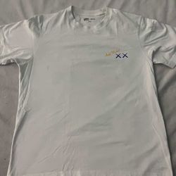 Kaws Shirt Size M