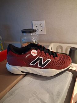 New Balance FantomFit Wide Running Sneaker  size 11 in women's