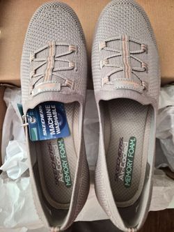 Sketchers Women's size 10