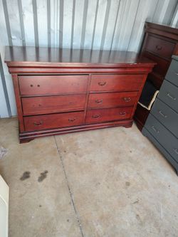 Cherry bed dresser set 6 pv