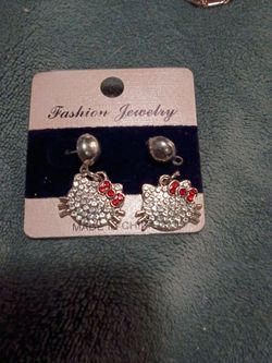 Hello kitty earrings