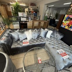 Brand New Grey Sectional Sofa 