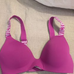Victorias Secret Bra 32C - Used