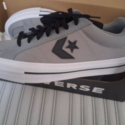 New Converse Size 8 Mens