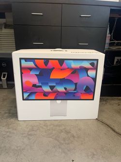 Apple Studio Display box
