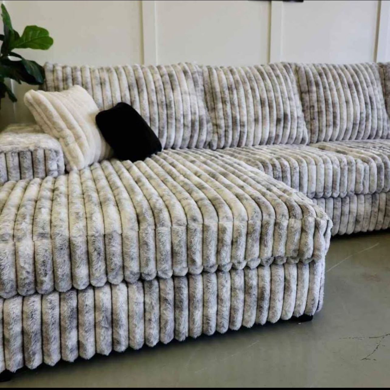 ๐๐๐ Plush Sectionals (VELVET)๐๐๐